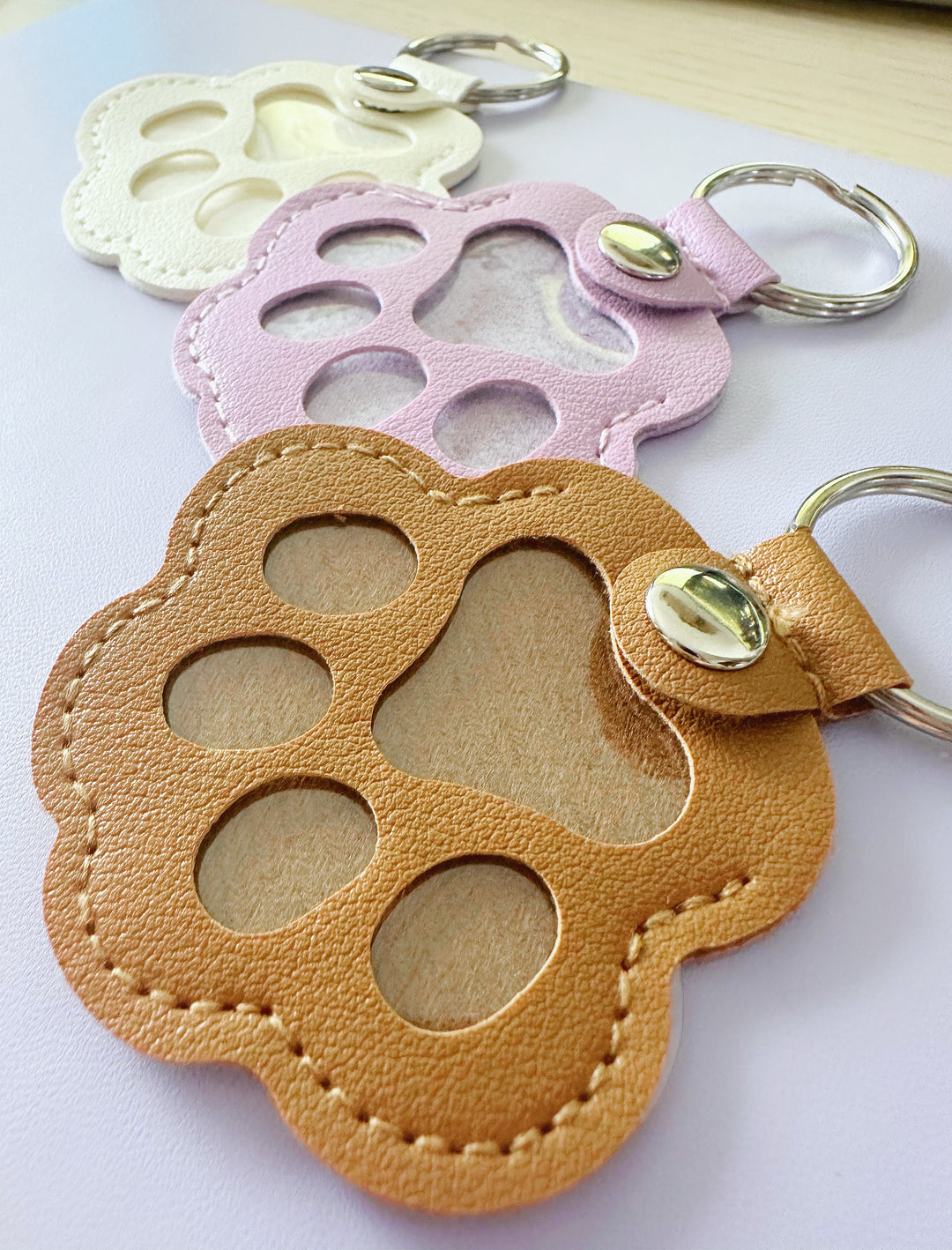 Porte-clés pois chien personnalisé